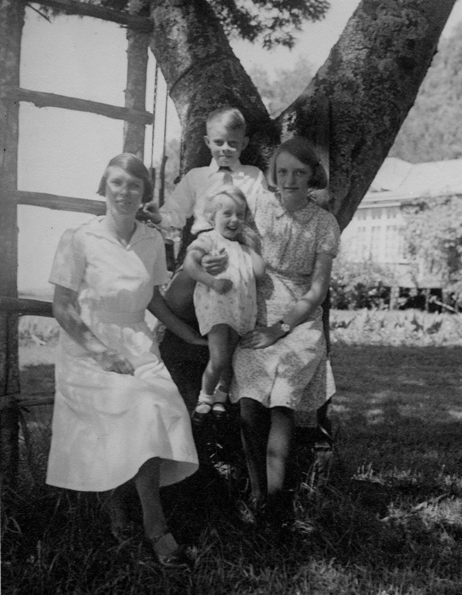 ESDA Maxwell, Spencer Crowder (18931982)